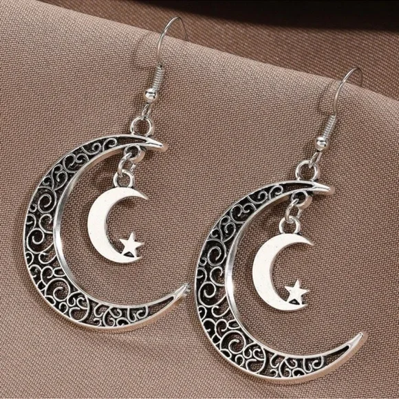 1 LEFT! Silver Crescent Moon Dangle Earrings - Picture 2 of 6